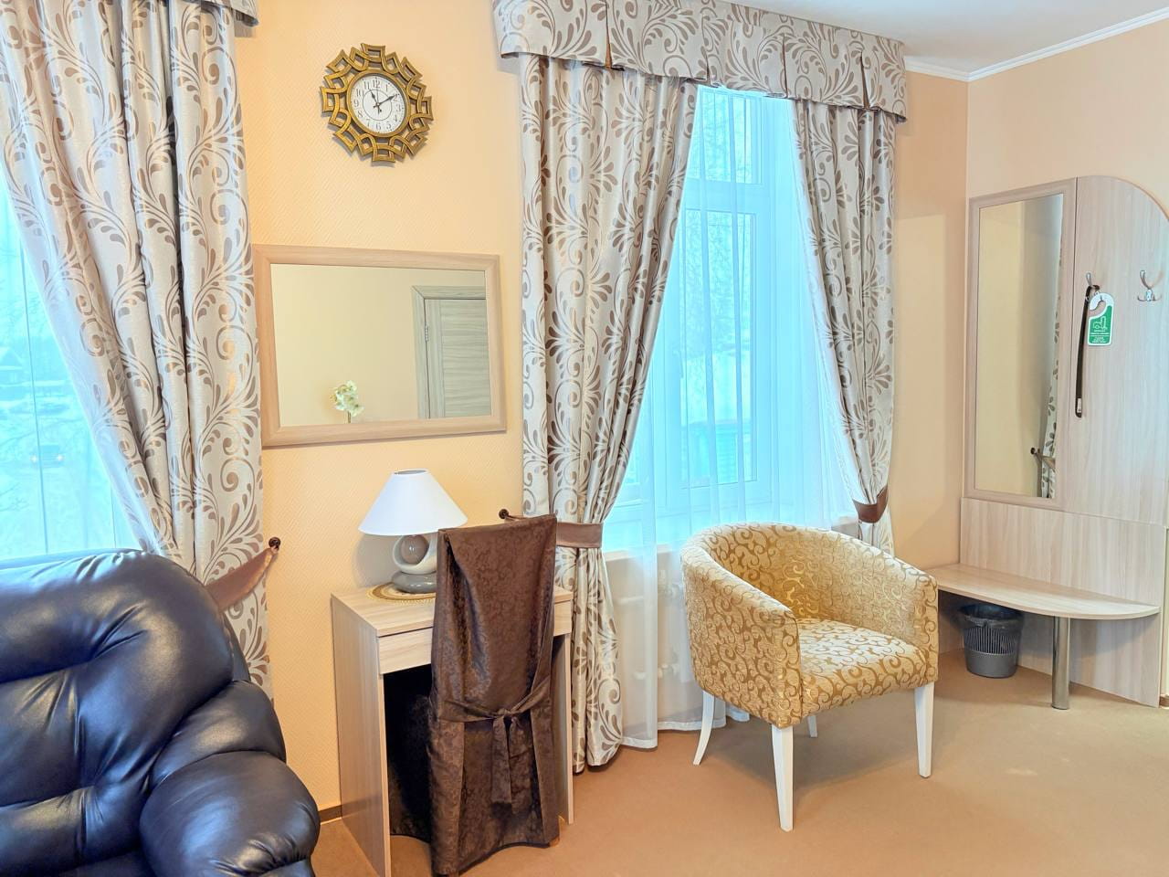 Однокомнатный номер «Полулюкс»