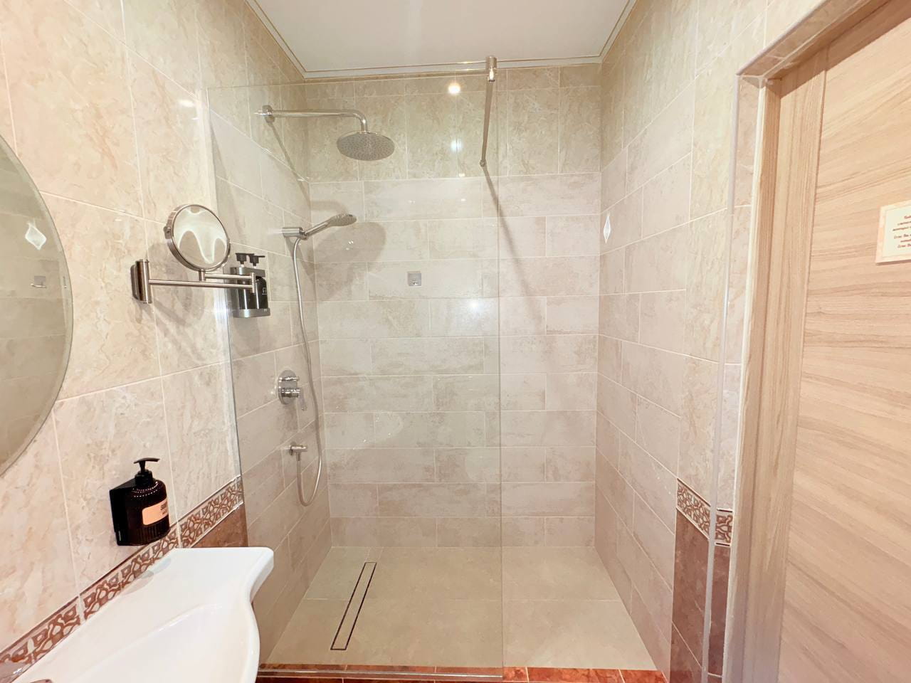 Однокомнатный номер «Полулюкс»